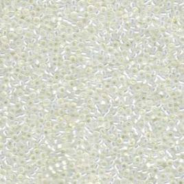 Miyuki 11/0 seedbead ”551” Gilt Lined White Opal